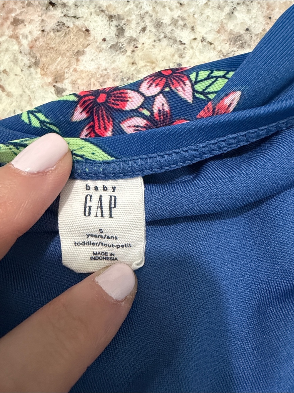10/$30 Gap Kods Girls Navy Floral One-Piece Swimsuit - Picture 2 of 5